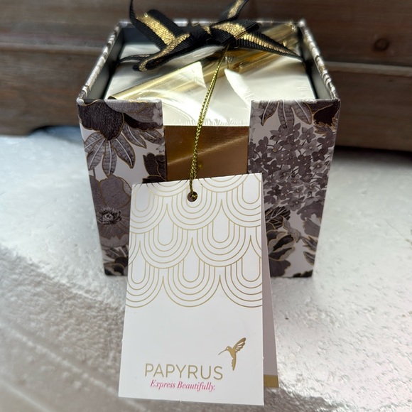 Papyrus Other - Papyrus note organizer with pen , 600 pages